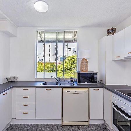 Beachside Bliss Your Ideal Coastal Hideaway Apartment Gold Coast Bagian luar foto